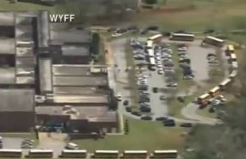 Video: Reportan un tiroteo en secundaria de Carolina del Sur